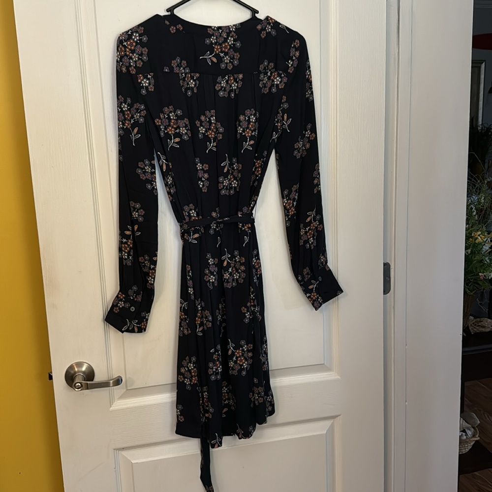 Loft Dress. - Picture 3 of 3